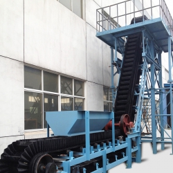 擋邊帶式輸送機